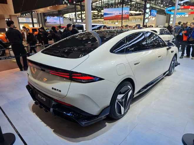 2025广州车展：奇瑞风云T9L/风云A9正式亮相