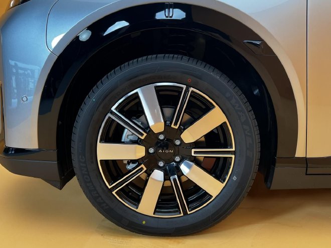 全系零重力座椅/高速领航智驾 广汽埃安N60“超大杯”