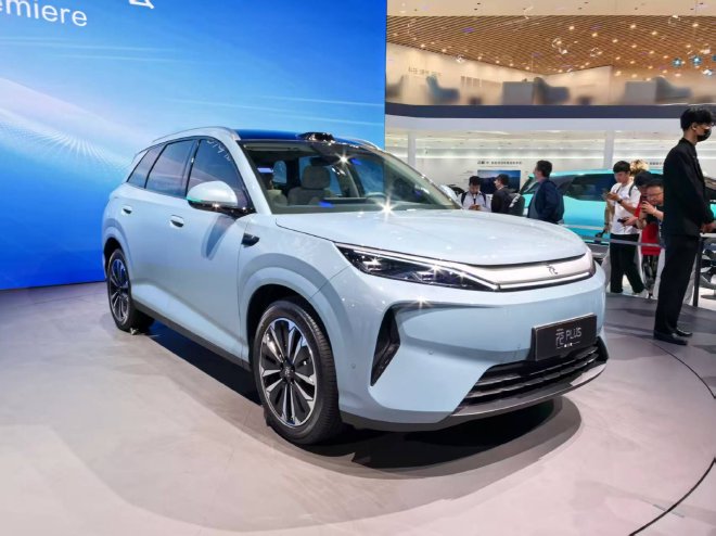 2026北京车展：比亚迪第三代元PLUS正式亮相