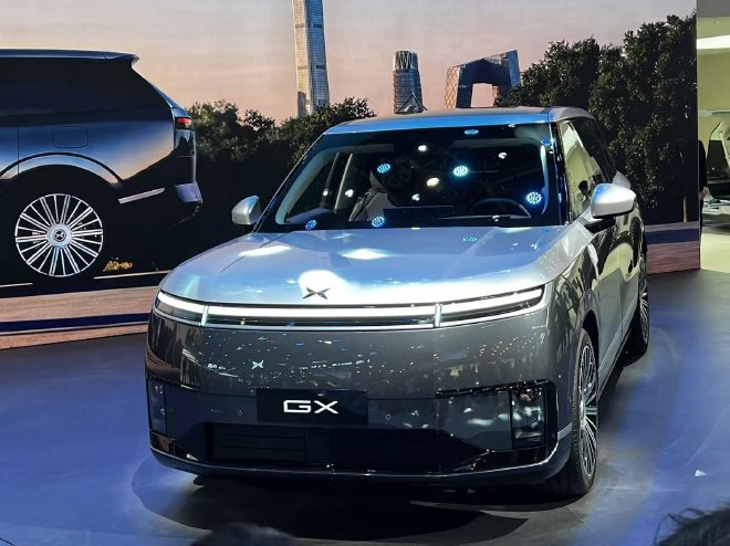 2026北京车展：小鹏GX正式亮相/预售39.98万