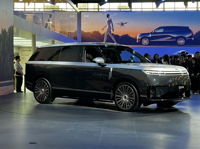 2026北京车展：小鹏GX正式亮相/预售39.98万