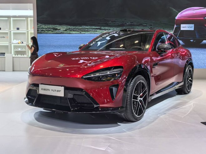 2026粤港澳大湾区车展：小米YU7标准版/YU7 GT亮相