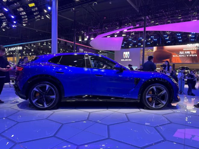 2026成都车展：智界RX新车首秀 V9 R7实力联袂亮相
