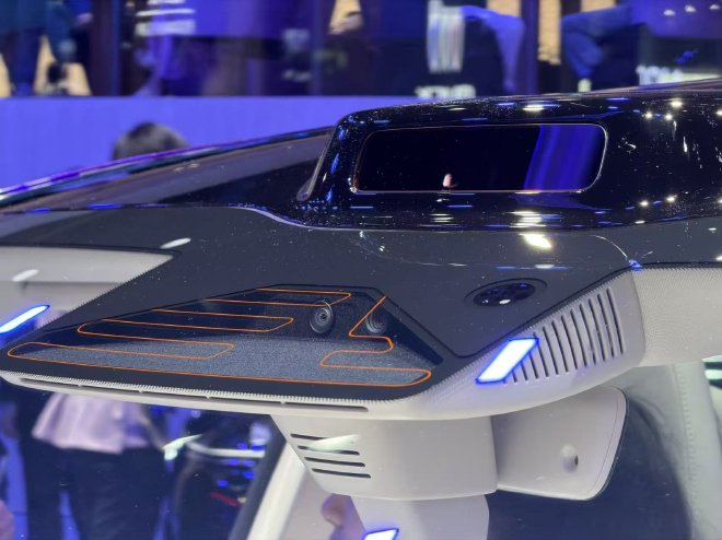 2026成都车展：智界RX新车首秀 V9 R7实力联袂亮相