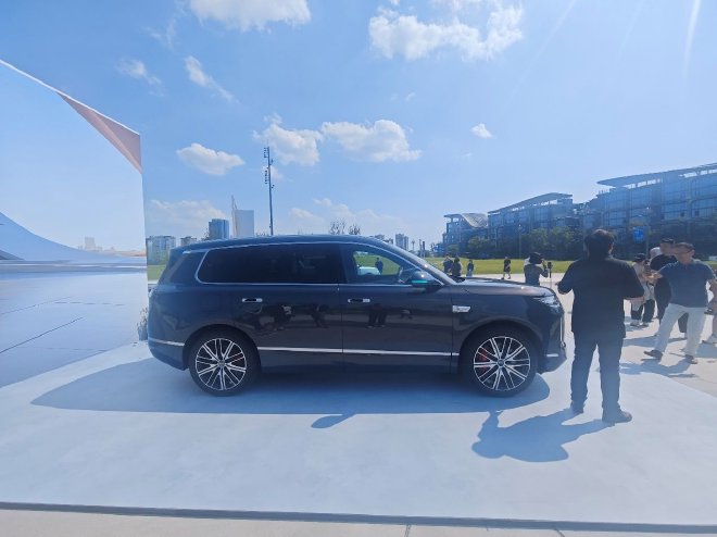 海洋网旗舰SUV 比亚迪海狮08售22.99万起