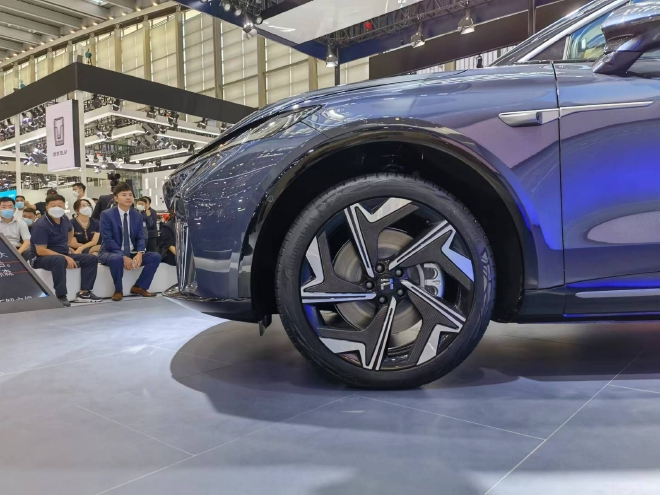 2022粤港澳大湾区车展 飞凡R7正式亮相