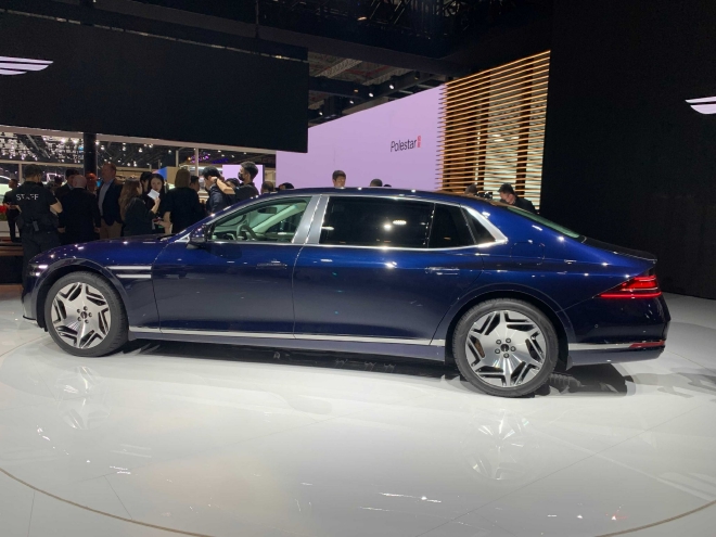 2023上海车展：捷尼赛思GV70/G90亮相并开启预售