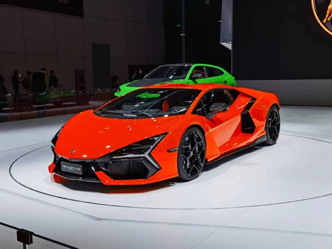 2023上海车展:兰博基尼Revuelto 2023上海车展:兰博基尼Revuelto