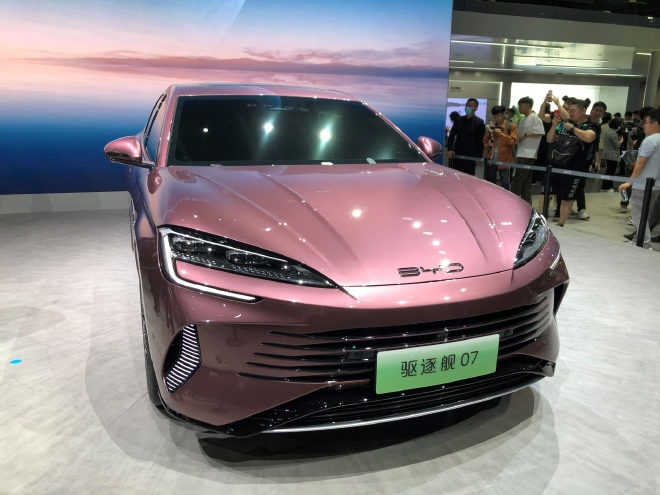 2023上海车展:比亚迪驱逐舰07等车型亮相 2023上海车展:比亚迪驱逐舰07等车型亮相
