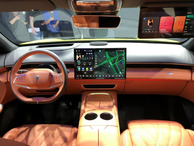 2023上海车展探馆：深蓝S7亮相