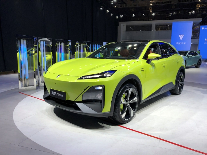 2023上海车展探馆：深蓝S7亮相