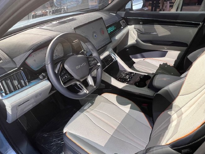 售15.98万起 比亚迪宋PLUS冠军版正式上市