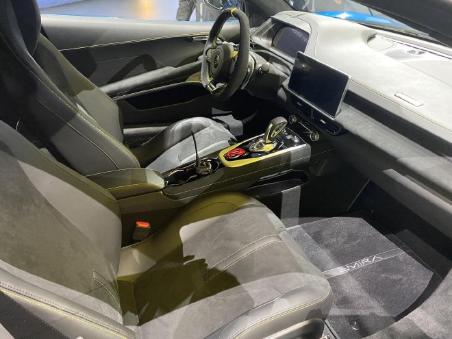 2023成都车展：路特斯Emira I4重启预定