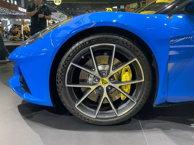 2023成都车展：路特斯Emira I4重启预定