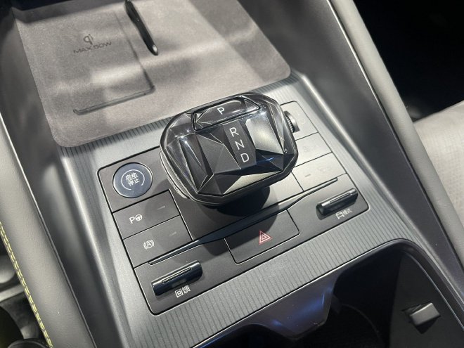 2023广州车展：比亚迪宋L际云青配色首次亮相