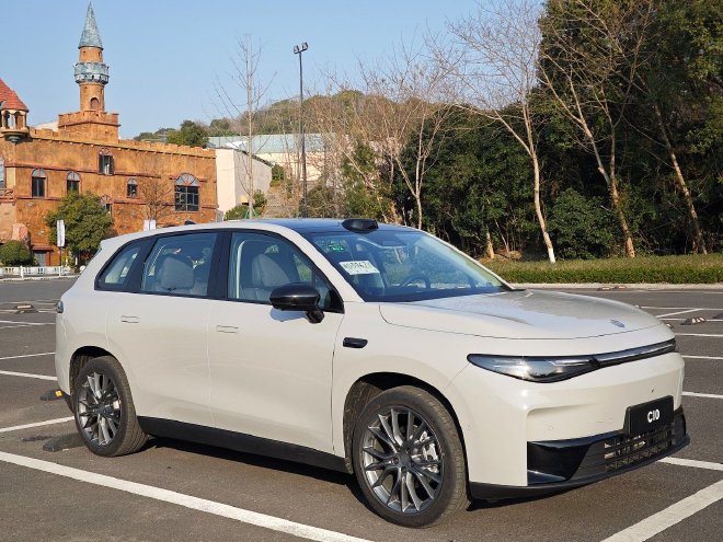 预售15.18万元起 零跑C10正式开启预售