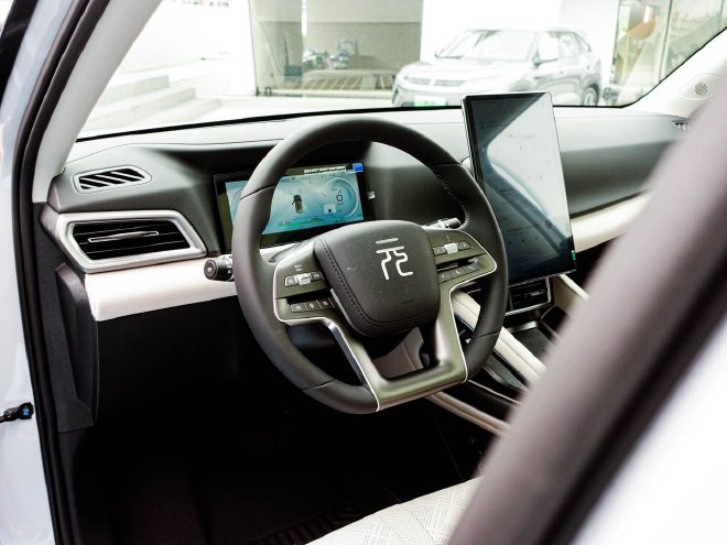 售价9.68-11.98万元 比亚迪元UP正式上市