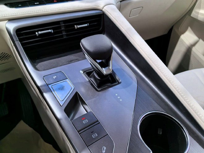 2024北京车展探馆：荣威D5X DMH