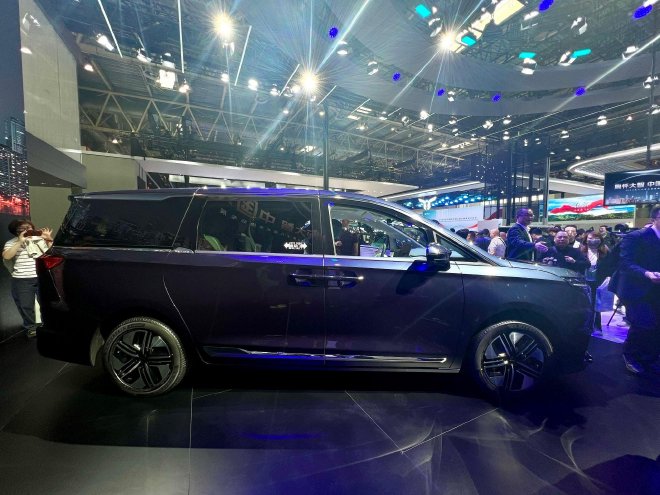 2024北京车展：瑞风RF8鸿蒙版正式上市