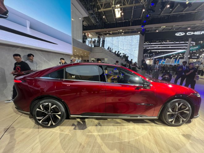 2024北京车展：长安马自达EZ-6首发亮相