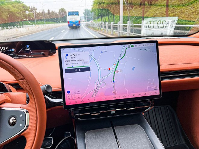 多路况体验昊铂HT的NDA功能 像个老司机