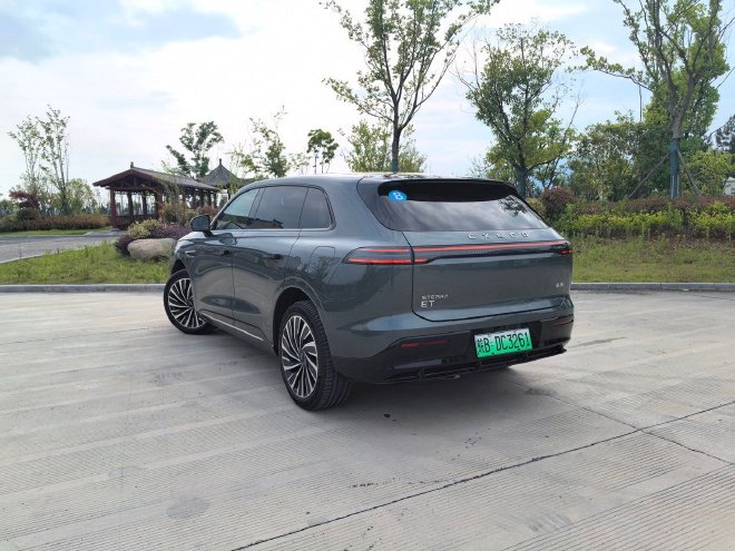 乘坐舒适配置全 试驾星途星纪元ET增程版