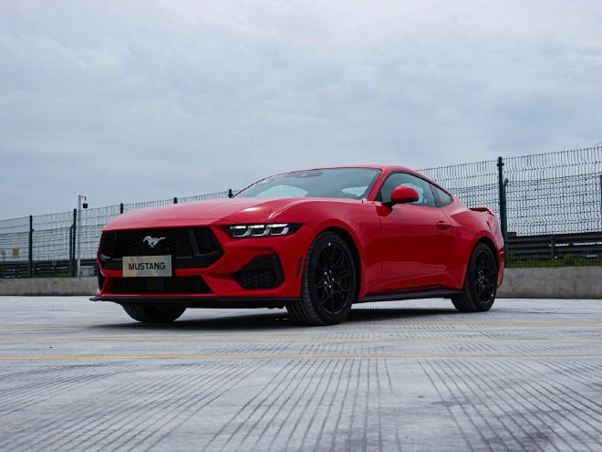 全新福特Mustang售39.98万元起 电子/机械深度融合