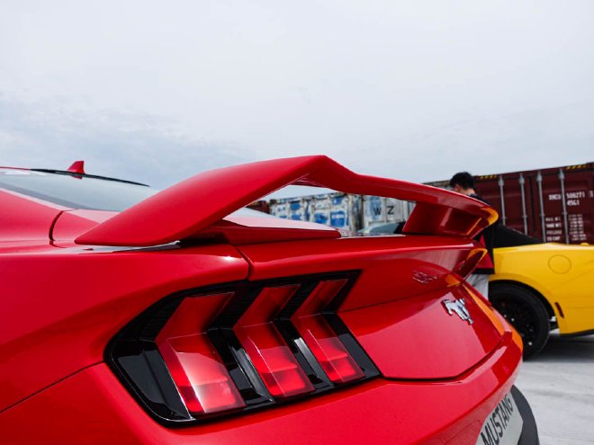 全新福特Mustang售39.98万元起 电子/机械深度融合