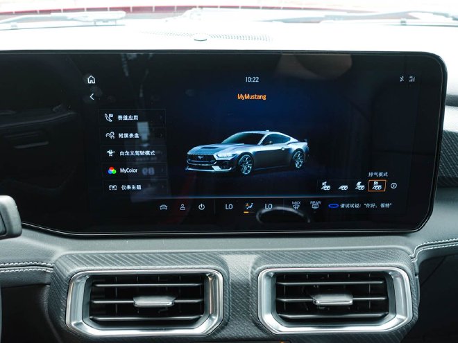 全新福特Mustang售39.98万元起 电子/机械深度融合