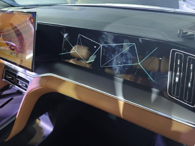 打造高性价比之争 静态体验比亚迪宋L DM-i