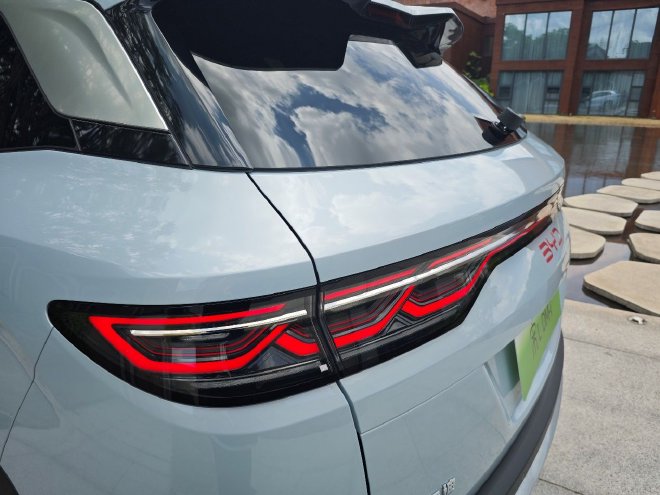 打造高性价比之争 静态体验比亚迪宋L DM-i