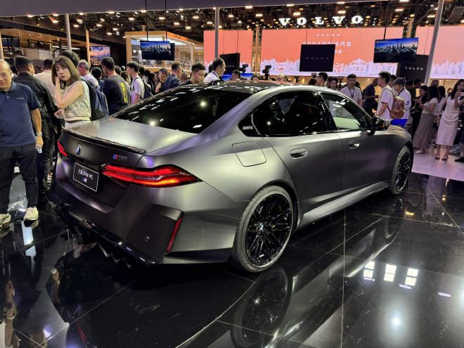 2024成都车展：全新宝马M5亮相