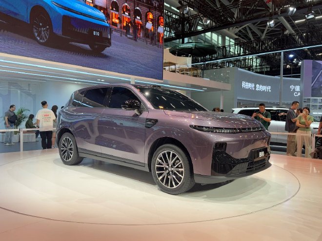 2024广州车展：零跑B10国内亮相