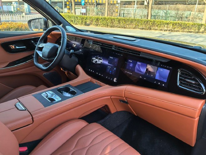 继续走豪华路线 静态实拍星途揽月C-DM