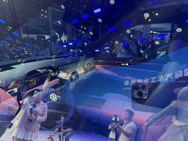 2025上海车展：大众ID.ERA概念车亮相