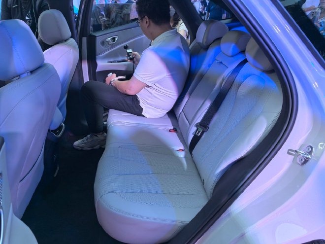 售13.98-16.38万元 比亚迪海狮06EV/DM-i上市