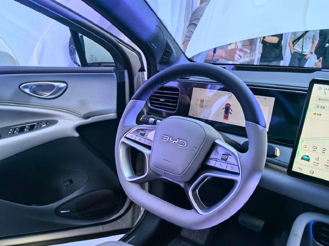 售13.98-16.38万元 比亚迪海狮06EV/DM-i上市