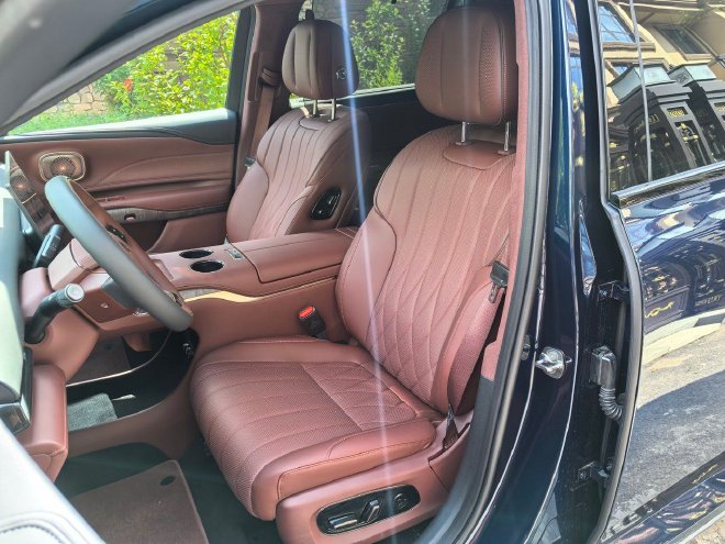 纯电续航350km 试驾广汽昊铂HL增程版车型