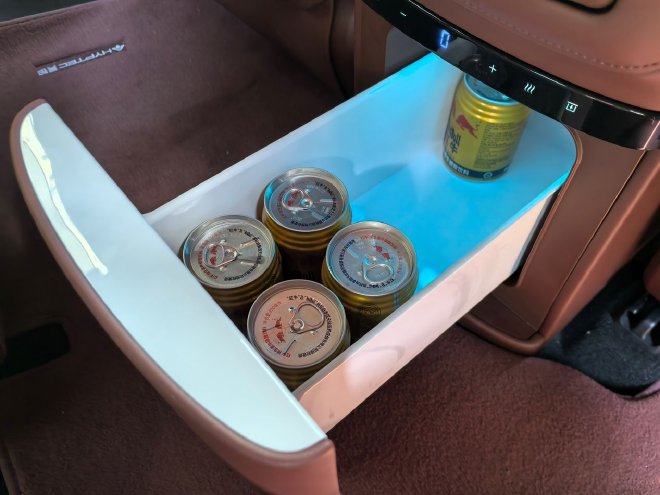 纯电续航350km 试驾广汽昊铂HL增程版车型