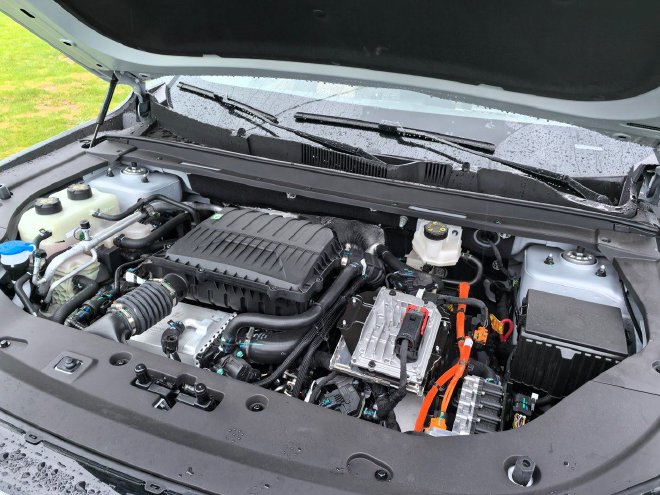 舒服安静跑得远 抢先试驾捷途山海L7 PLUS