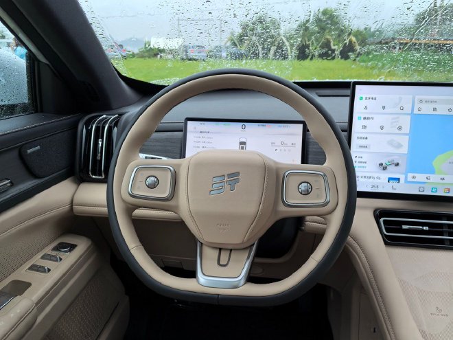 舒服安静跑得远 抢先试驾捷途山海L7 PLUS