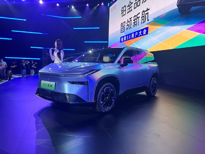 铂智3X推自燃+泊车的车厂保障 将升级R6飞轮大模型