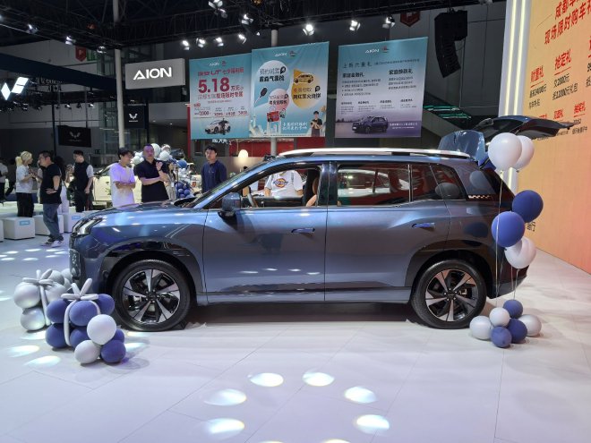 2025成都车展：埃安霸王龙家庭版正式交付