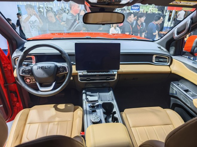 2025成都车展：RELY威麟R08预售8.88万起