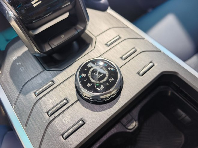 2025成都车展：捷途山海L7 PLUS领衔亮相