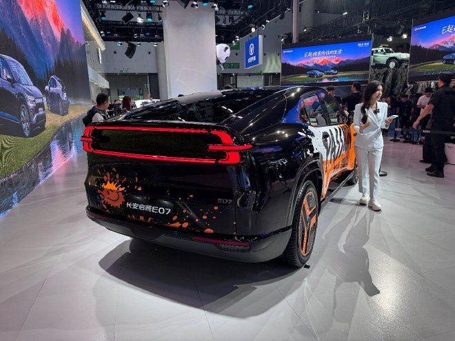 2025成都车展：长安启源E07焕新上市