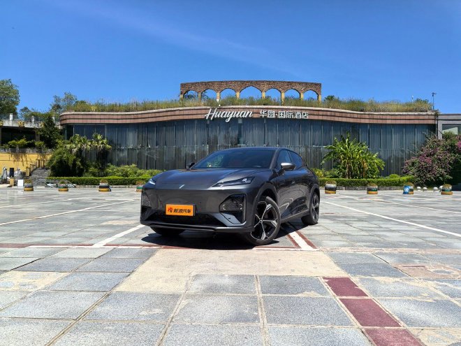 底盘驾控再升级 试驾全新深蓝S07增程版