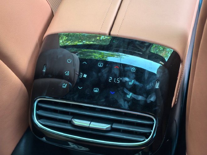 底盘驾控再升级 试驾全新深蓝S07增程版