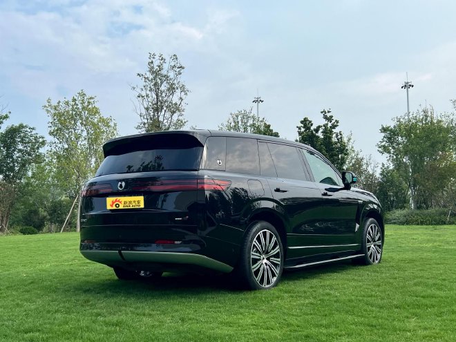 科技豪华驾驶乐趣 “大块头”腾势N9试驾