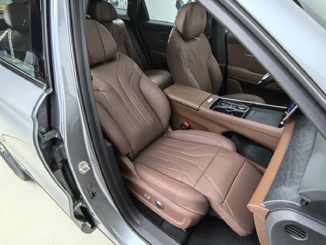 油电同智新标杆 静态实拍奇瑞瑞虎9X五座版